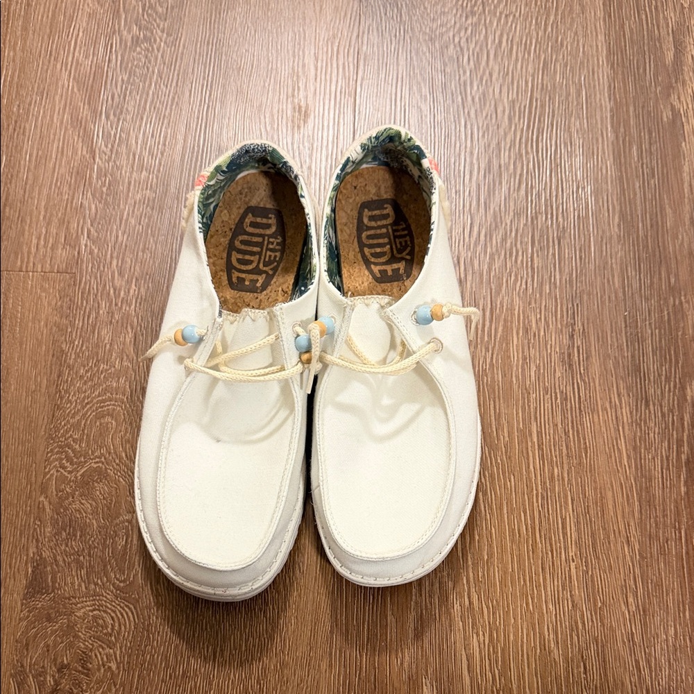 Hey Dudes Wendy slip ons
